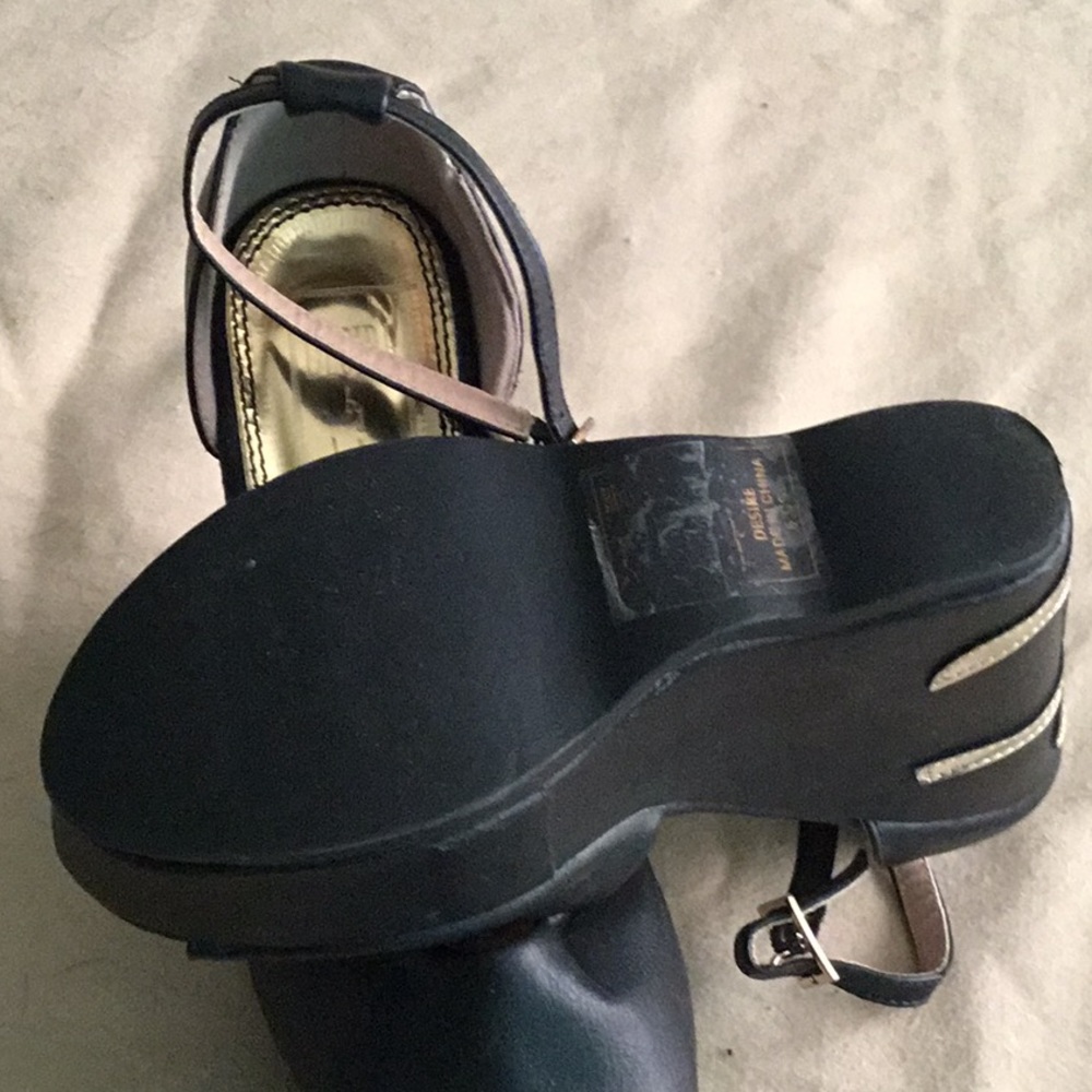HEELS - Picture 5 of 5